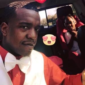 Meet your Posher, Derrick